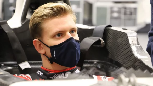 Deb&uuml;tant - &copy; Foto: -/Haas F1 Team/dpa