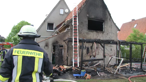 Der Wintergarten ist nur noch Schutt und Asche.  - © Daniel Hobein