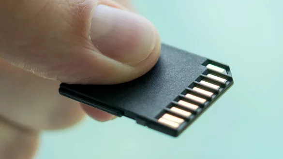 Speicherkarte - &copy; Foto: Alexander Heinl/dpa-tmn