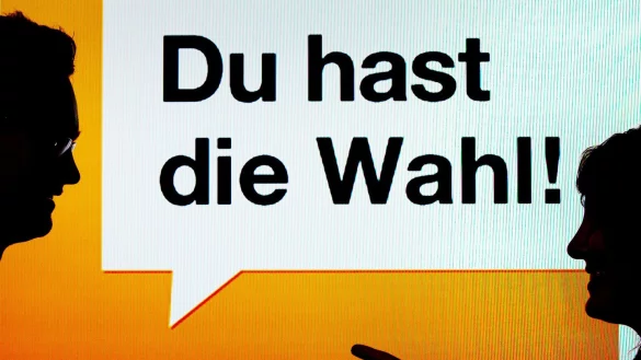 Werbung f&uuml;r Demokratie: Der Wahl-O-Mat soll den Nutzern helfen, eine Entscheidung zwischen den Parteien zu treffen. Im Mittelpunkt stehen vor allem Inhalte. - &copy; dpa