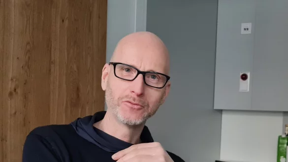 Wie muss eine geschlechtersensible Sprache aussehen? Weil ihn diese Frage umtreibt, hat Prof. Jan Schneider sich viele Gedanken dazu gemacht. Daraus ist ein Buch entstanden: "Das missbrauchte Geschlecht." - &copy; Marianne Schwarzer