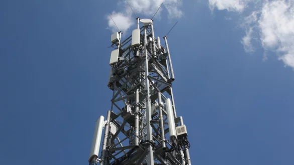 5G-Mobilfunknetz - &copy; Foto: Christoph Dernbach/dpa