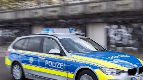 Nach einem Unfall sucht die Polizei einen fl&uuml;chtigen Autofahrer. - &copy; Bernhard Preu&szlig;