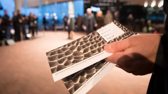 Konzertkarten - &copy; Foto: Christian Charisius/dpa