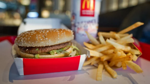 Abgeschafft: Der BigMac verschwindet zumindest in den USA von der Speisekarte der Fastfood-Kette McDonald's. - &copy; dpa