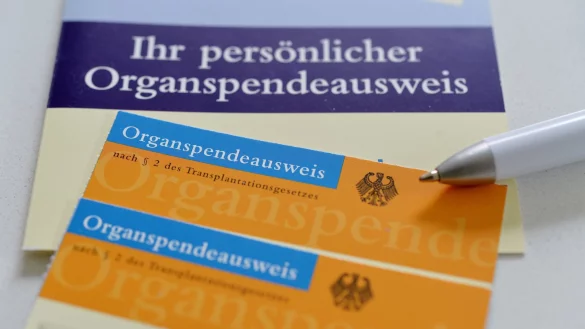 Das Thema Organspende soll populärer gemacht werden, in Deutschland ist die Quote der möglichen Spender sehr gering. - © picture alliance / Frank May