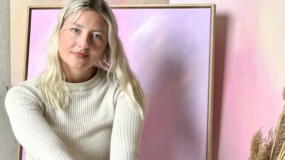 Michelle Frerk verschickt ihre selbstgemalten Bilder mittlerweile auch &uuml;ber Deutschlands Grenzen hinaus. - &copy; Frerk