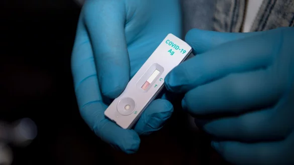 Corona-Schnelltest - &copy; Foto: Sina Schuldt/dpa