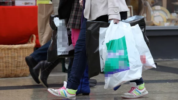 Zum Einkaufsbummel in die Detmolder Innenstadt &ndash; das ist keineswegs mehr selbstverst&auml;ndlich. F&uuml;r die Gesch&auml;fte sind die Umsatzverluste existenzbedrohend. - &copy; Bernhard Preuss