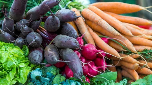 Wurzelgem&uuml;se aus dem Backofen - &copy; Foto: Jens B&uuml;ttner