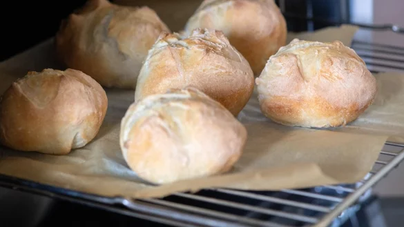 Aufbackbr&ouml;tchen - &copy; Foto: Andrea Warnecke/dpa-tmn