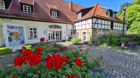 So rosig wie auf diesem Bild ist die Finanzlage im Rathaus von Schieder-Schwalenberg derzeit nicht: Der Haushaltsplan 2025 schließt mit einem Defizit von 1,4 Millionen Euro ab. - © Archivfoto: Marianne Schwarzer