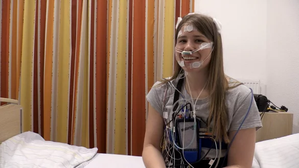 Carolin Scholten verbringt eine Nacht im Schlaflabor. - &copy; Jannik Stodiek