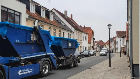 Weil die Stiftstra&szlig;e gesperrt ist, ist derzeit auf der frisch sanierten Schuhstra&szlig;e weniger los. Doch im Anschluss f&uuml;rchten die Anwohner mehr Verkehrsprobleme denn je. Daher haben sie einen Antrag gestellt. - &copy; Katrin Kantelberg