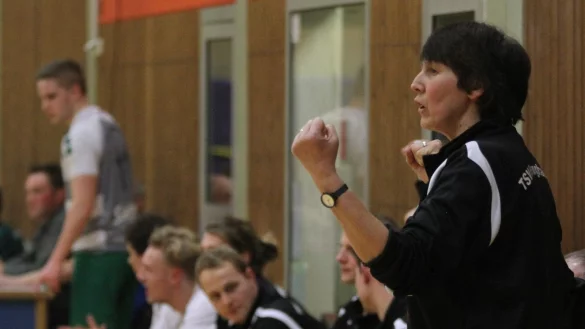 Möchte sich auch in der neuen Saison immer wieder freuen: Christiane Rauchschwalbe, Trainerin des TSV Oerlinghausen. - © Sebastian Lucas