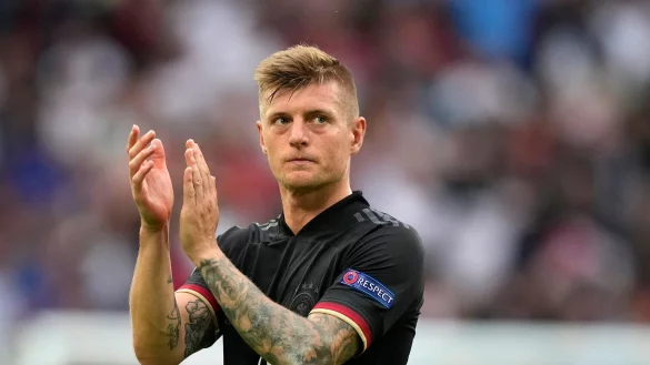 Die EM-Achtelfinal-Niederlage gegen England war das letzte L&auml;nderspiel f&uuml;r Toni Kroos. - &copy; Frank Augstein/Pool AP/dpa