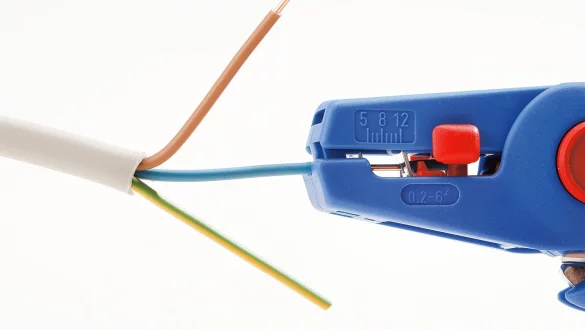 Abisolierwerkzeug - &copy; Foto: Selbst ist der Mann 4/2018
