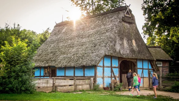 Das Hauslingshaus im Freilichtmuseum am Kiekeberg bei Hamburg. - © Freilichtmuseum am Kiekeberg