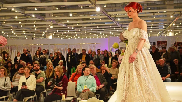 Im Themenbereich "Hochzeit" gehören Modenschauen zu den absoluten Höhepunkten der Messetage. - © Nicole Ellerbrake