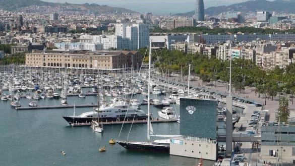 - &copy; Rainer Jensen/dpa