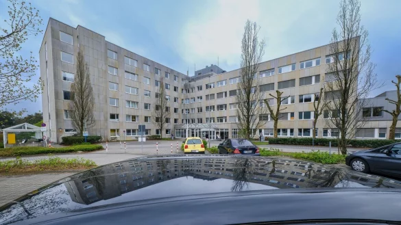 Rund um das Klinikum Rosenh&ouml;he herrscht oft Parkplatz-Knappheit. Ein Krimineller scheint das f&uuml;r seine Zwecke auszunutzen. - &copy; Andreas Zobe