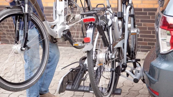 Fahrradtr&auml;ger f&uuml;r die Anh&auml;ngerkupplung - &copy; Foto: Kai Remmers