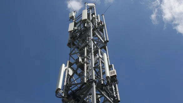 5G-Antennen - &copy; Foto: Christoph Dernbach/dpa