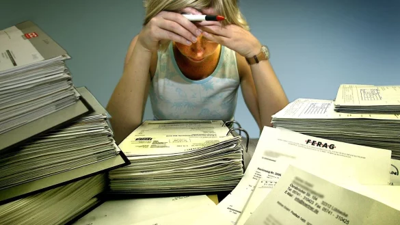 Die Schattenseite des spontanen Online-Shoppings: Immer mehr Jugendliche Verschulden sich. - &copy; Symbolfoto: Andreas Fr&uuml;cht