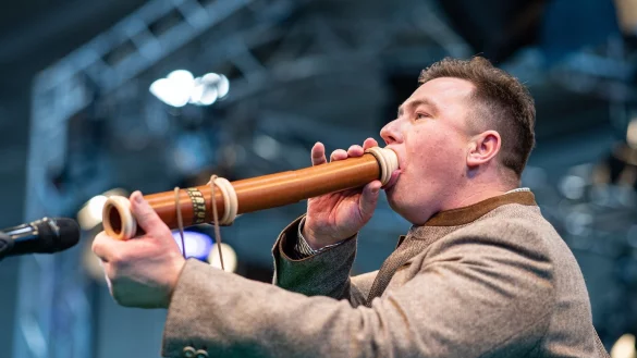 Deutsche Meisterschaft der Hirschrufer - &copy; Foto: Guido Kirchner/dpa