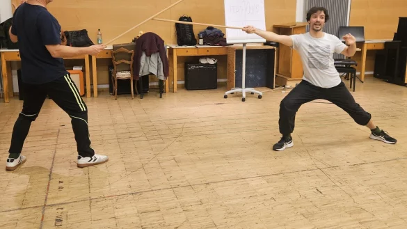 Patrick Hellenbrand (links) und Sebastian Zumpe wissen, wie man den Besen - &auml;h Degen - richtig einsetzt. - &copy; Janet K&ouml;nig