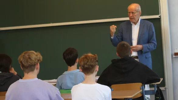 Kriminologe Prof. Dr. Christian Pfeifer - © Martin Hostert