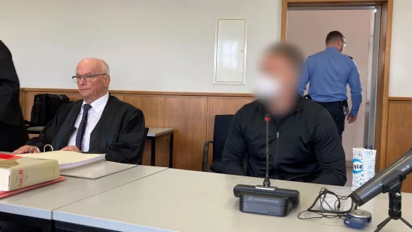 Prozess in Saarbr&uuml;cken - &copy; Foto: Birgit Reichert/dpa