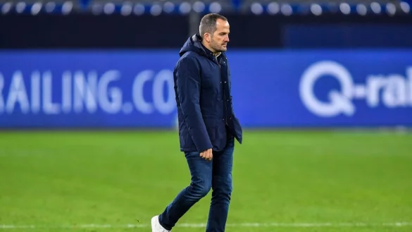 Schalke-Coach - &copy; Foto: Martin Meissner/Pool AP/dpa