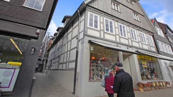 Umbau und Sanierung in der Krummen Stra&szlig;e: In die beiden Hintergeb&auml;ude Krumme Stra&szlig;e 13a/16a kommen Wohnungen &ndash; Ansto&szlig; war das st&auml;dtische ISEK-Projekt. - &copy; Vera Gerstendorf-Welle