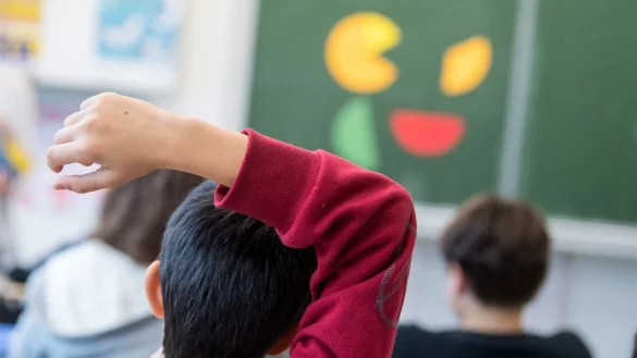 Pr&auml;senzunterricht - &copy; Foto: Sebastian Gollnow/dpa