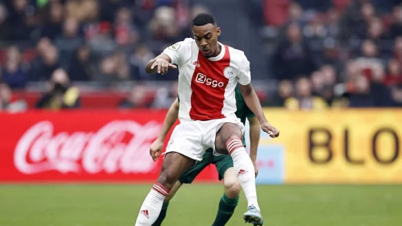 - &copy; Maurice Van Steen/ANP/dpa