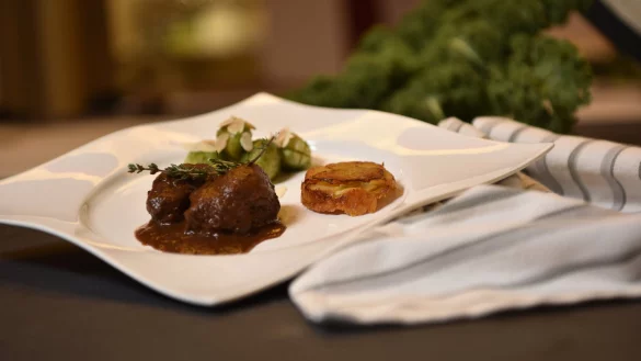 Schweinebäckchen in Rotweinsoße - © Vera Gerstendorf-Welle