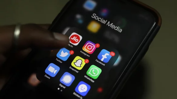 WhatsApp, Facebook, Instagram weltweit f&uuml;r Stunden weg - &copy; Foto: Sri Loganathan/ZUMA Press Wire/dpa