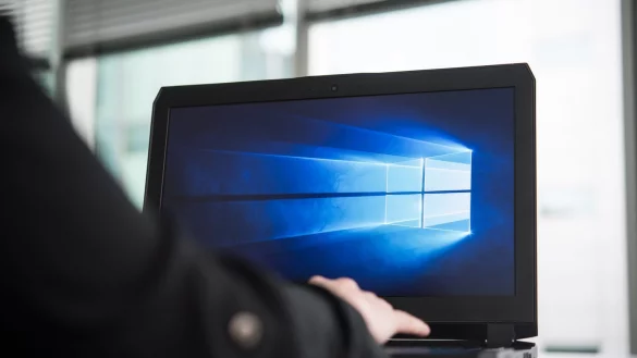 Windows-7-Aus - &copy; Foto: Robert G&uuml;nther/dpa-tmn/dpa