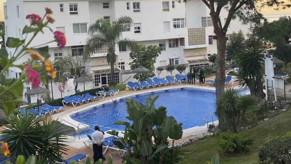 Hotelpool - &copy; Foto: Uncredited/AP/dpa