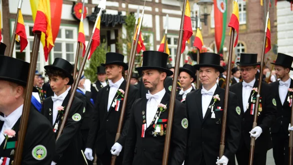 Die Blomberger Schützen während des Schützenfestes 2023. - © Archivfoto: Nicole Ellerbrake