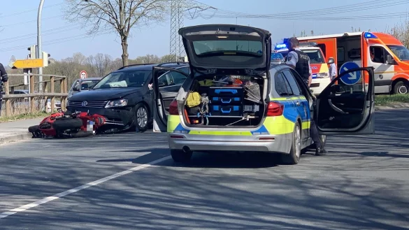 Schwerer Unfall auf der L&ouml;hner Stra&szlig;e. - &copy; Stefan Boscher