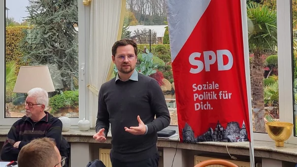 Robin Meier wurde einstimmig zum Vorsitzenden des Stadtverbands gew&auml;hlt. - &copy; SPD Bad Salzuflen