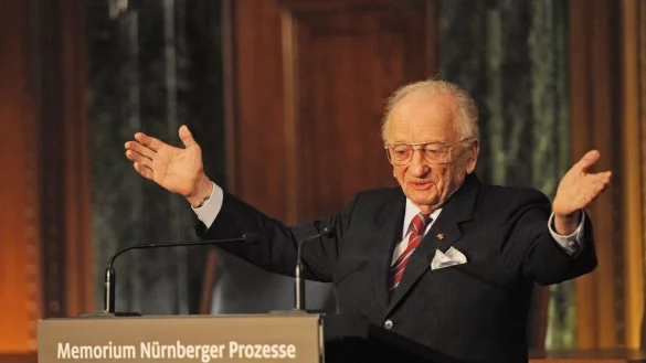 Benjamin Ferencz - &copy; Foto: Armin Weigel/dpa
