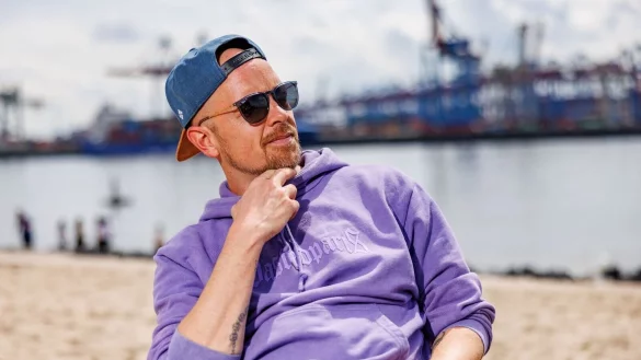 - &copy; Axel Heimken/dpa