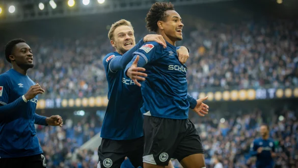 Arminias Offensivspieler Monju Thadd&auml;us Momuluh brauchte gegen den Karlsruher SC nur wenige Minuten, um seinen Doppelpack zu schn&uuml;ren. - &copy; Sarah Jonek