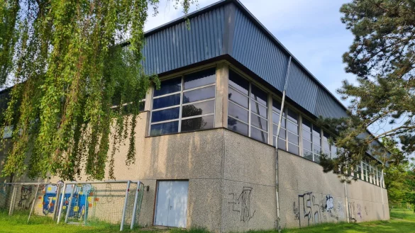 Die Stadt will in die Sanierung der Sporthalle am Ramberg investieren. - © Archivfoto: Marianne Schwarzer