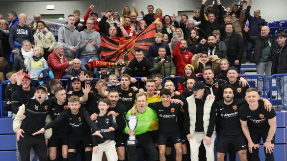 So feierte der Post-TSV Detmold im Januar 2024 in der Lemgoer Phoenix-Contact-Arena. - © Paul Cohen
