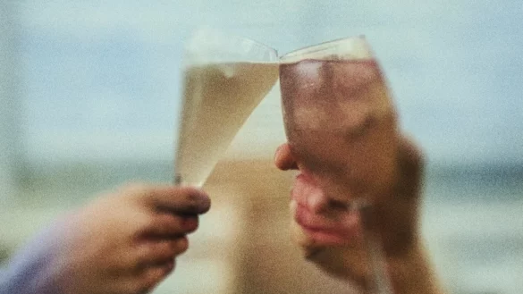 Mit diesem Plakatfoto wirbt das Landestheater f&uuml;r das neue St&uuml;ck. - &copy; Landestheater Detmold/Marc Lontzek