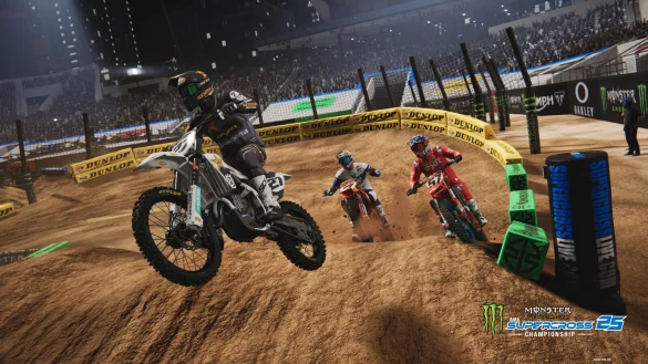 Dynamische Rennen in Monster Energy Supercross 25: Realistische Streckenbedingungen und beeindruckende Grafik bieten ein intensives Motocross-Erlebnis. - &copy; Milestone